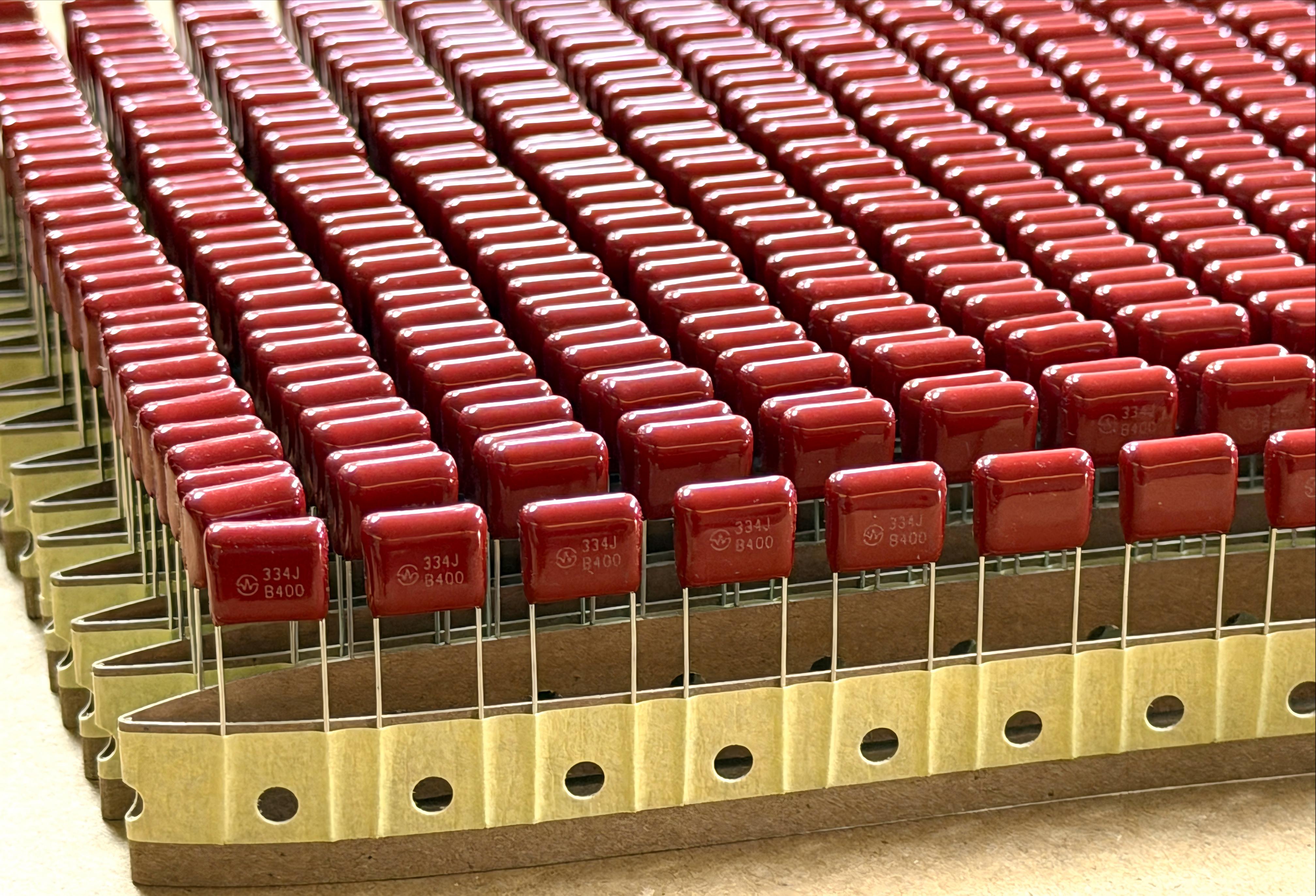 Le rôle et la sélection des condensateurs CBB dans les circuits